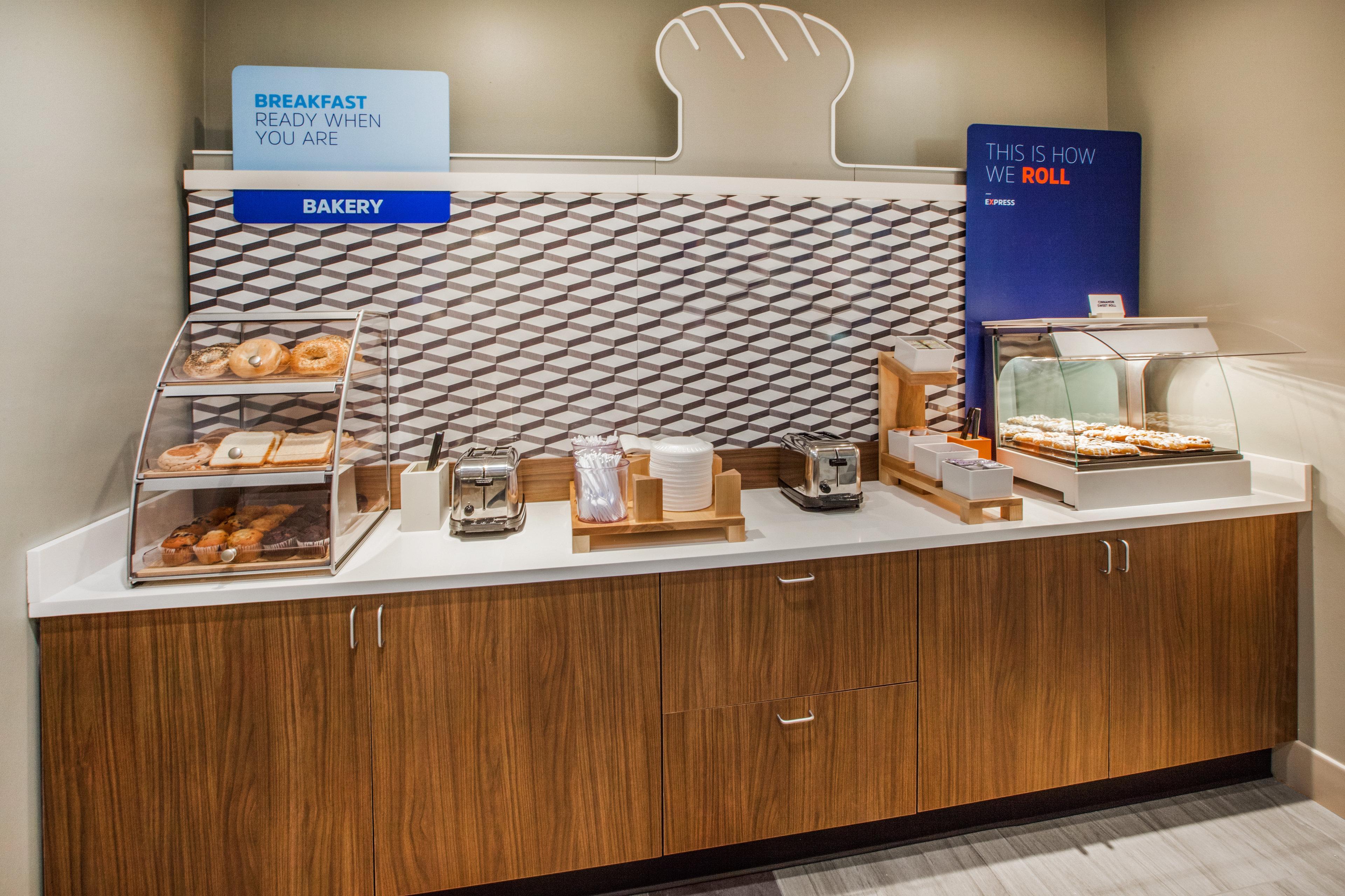 Holiday Inn Express & Suites Toledo West By Ihg Extérieur photo